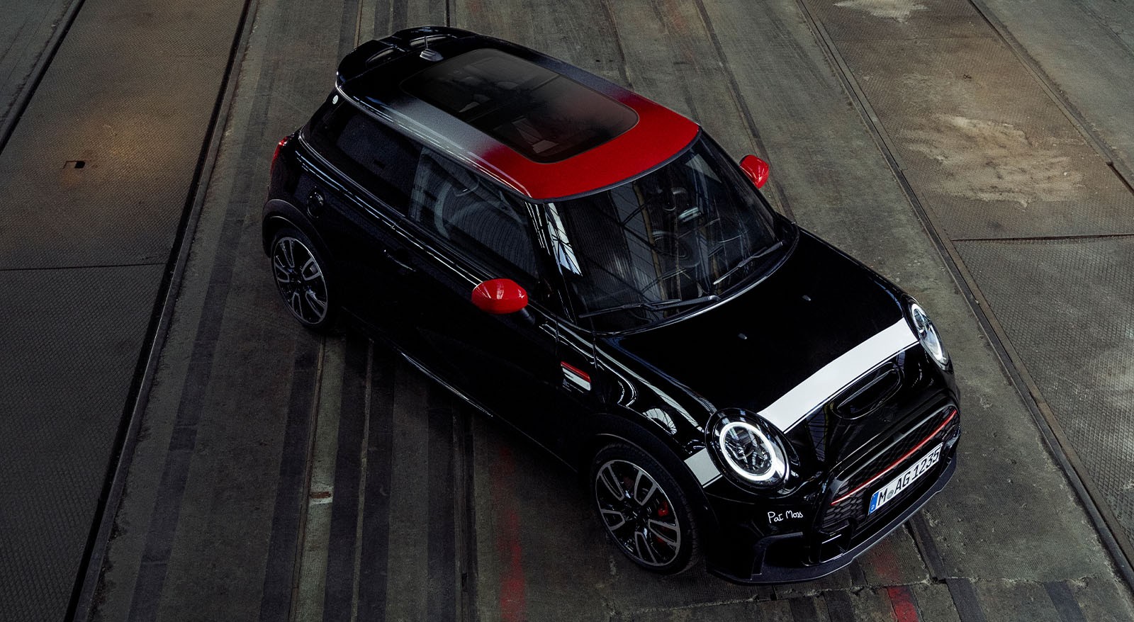 화이트 프런트 스트라이프 & 레드 멀티톤 파노라마 글라스 루프/미러캡.